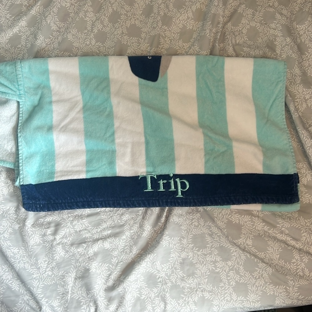 Pottery Barn Kids Hooded Bath Towel "Trip"